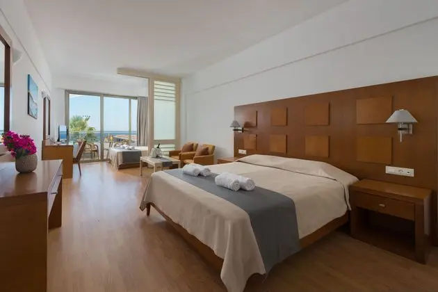 1 Çift Kişilik Veya 2 Tek Kişilik Yatak Sea View