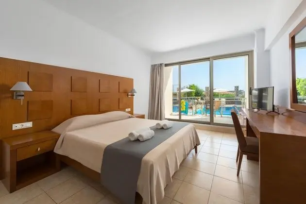1 Çift Kişilik Veya 2 Tek Kişilik Yatak Side Sea View