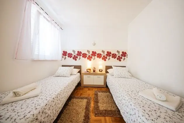 Apart Daire, Deniz Manzaralı