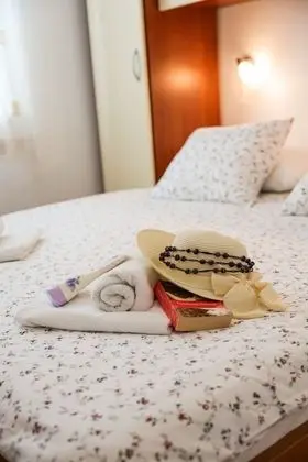 Apart Daire, Kısmi Deniz Manzaralı