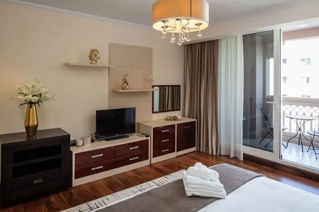 Apart Daire, 2 Yatak Odası, Deniz Manzaralı, Denize Sıfır