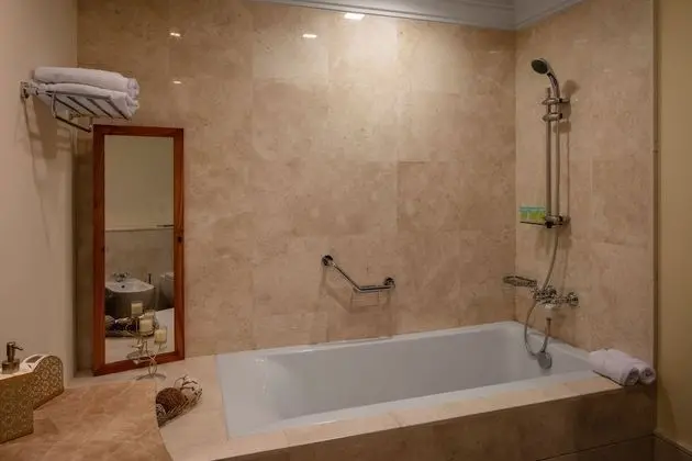 Apart Daire, 2 Yatak Odası, Deniz Manzaralı, Denize Sıfır