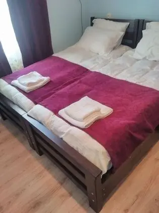 Dört Kişilik Oda, Bahçe Manzaralı