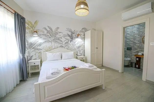 Design Room, 1 Queen Bed