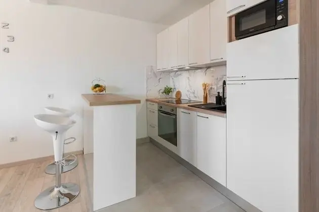 Apart Daire (Lux 2 - heated pool - A2(4+2))