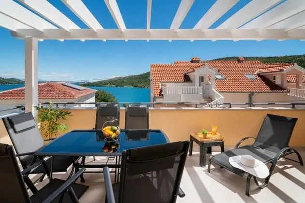 Apart Daire (Lux 2 - heated pool - A2(4+2))