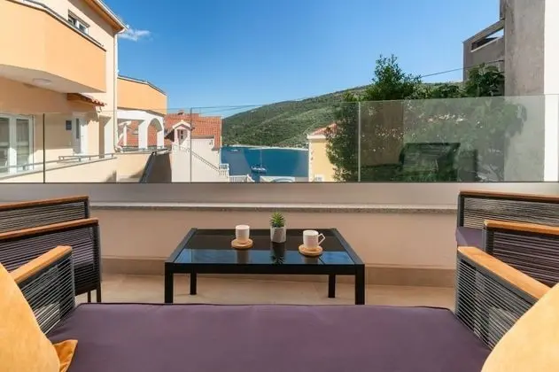 Apart Daire (Lux 2 - heated pool - A2(4+2))