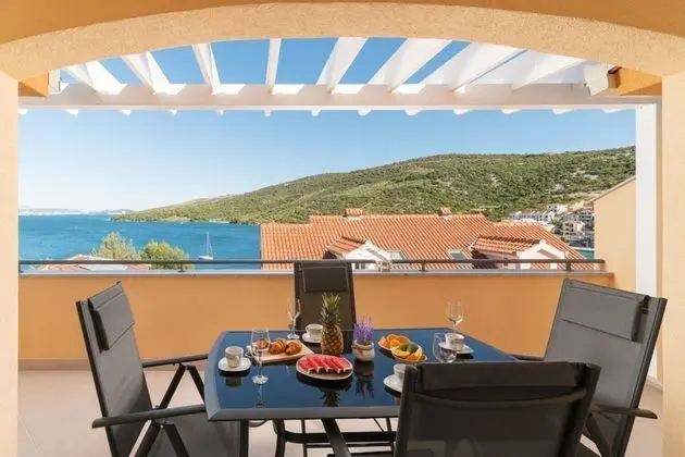 Apart Daire (Lux 2 - heated pool - A3(4+2))