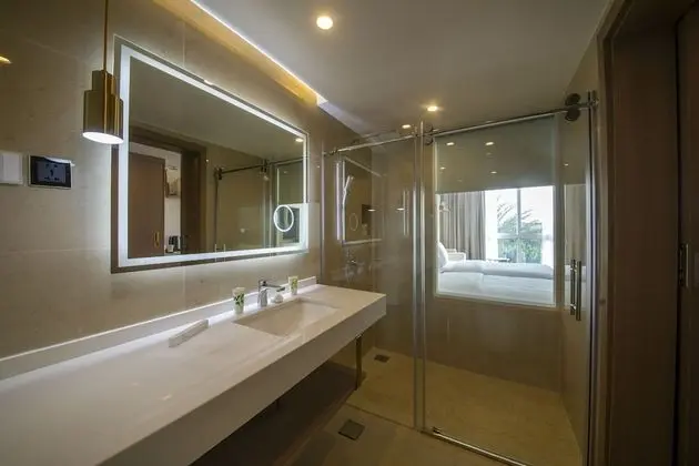 Deluxe Pool Direct Access Double