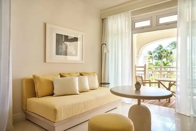 JUNIOR SUITE BEACH-VIEW, (60sqm)