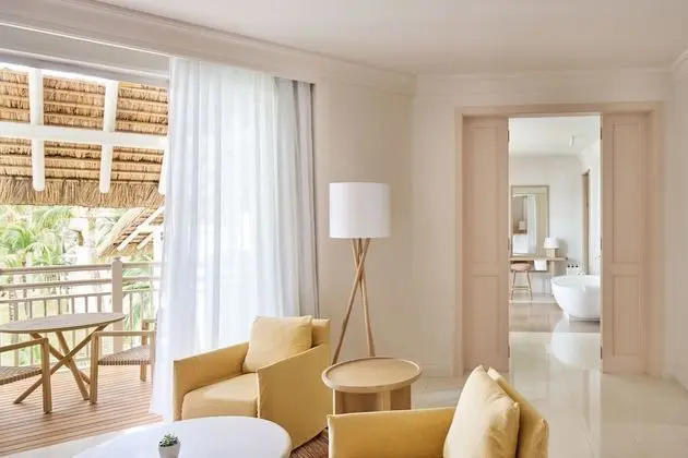 LUX* SUITE