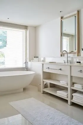 LUX* SUITE