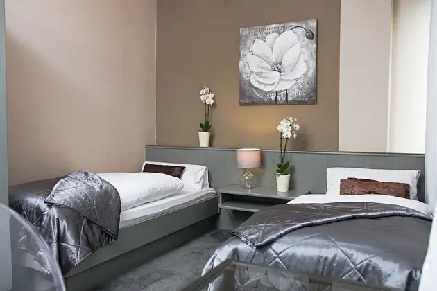 Üç Kişilik Oda, Özel Banyo