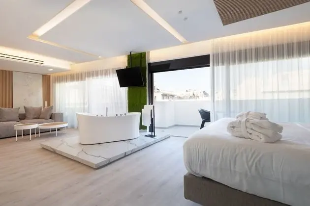 Acropolis View Executive Suite