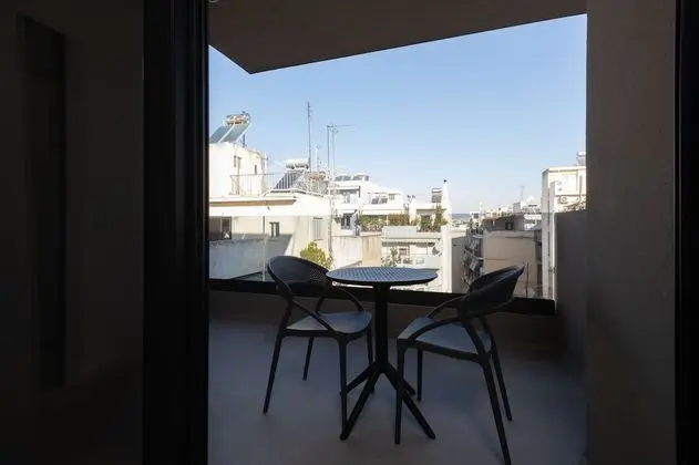 1-Bedroom Maisonette Suite with Jacuzzi