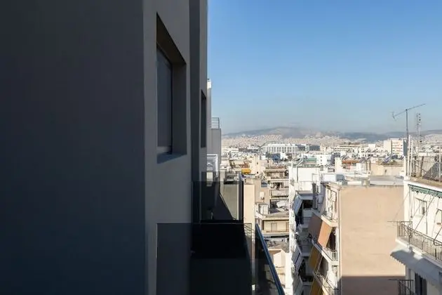 1-Bedroom Maisonette Suite with Jacuzzi