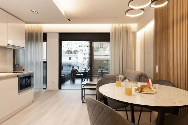 1-Bedroom Suite