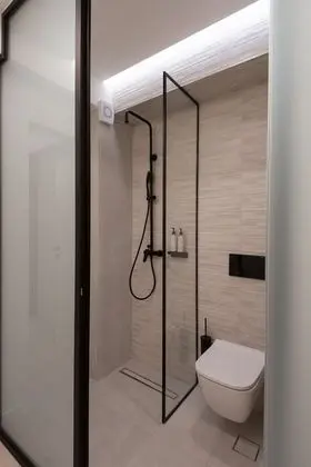 1-Bedroom Suite