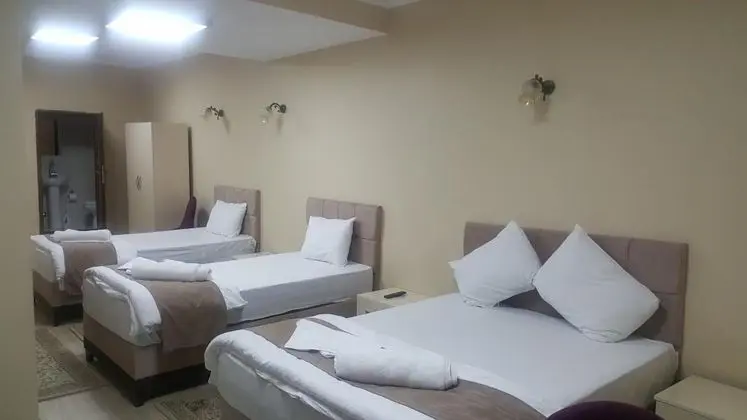 Aile Odası, Şehir Manzaralı