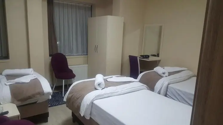 Triple, Şehir Manzaralı