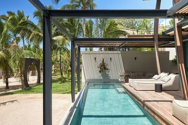 LUX* Grand Beach Pool Villa