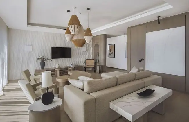 LUX* Pool Penthouse