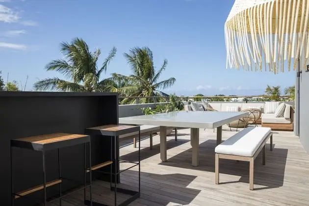 LUX* Pool Penthouse