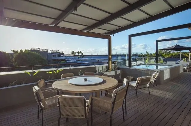 LUX* Pool Penthouse