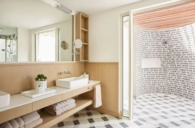 LUX* VILLA (300 sqm)