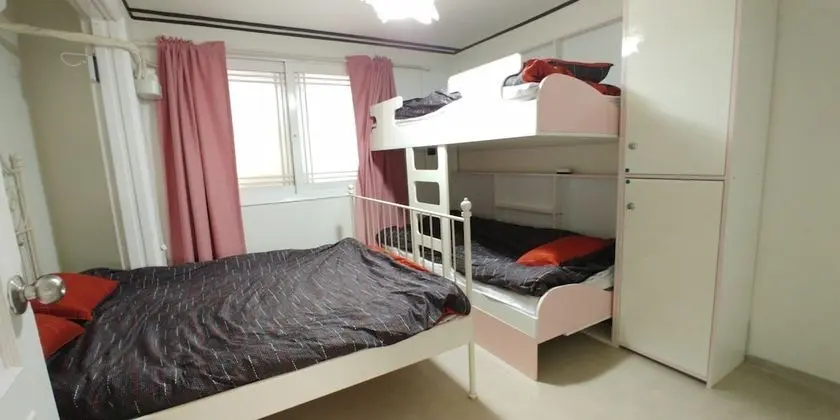 Ortak Ranzalı Oda, Sadece kadınlar için (4 people - Bunk Bed)