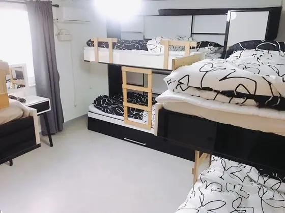 Ortak Ranzalı Oda, Sadece kadınlar için (6 people)