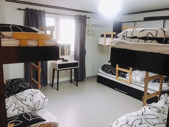 Ortak Ranzalı Oda, Sadece kadınlar için (6 people)