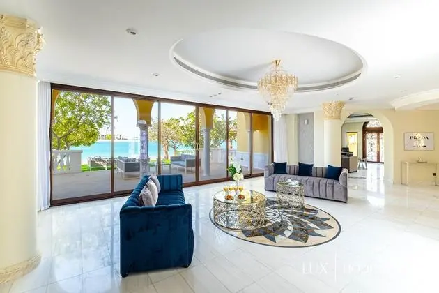 Deluxe Villa