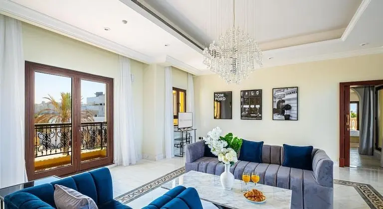 Deluxe Villa