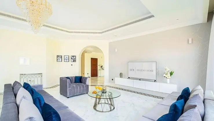 Deluxe Villa