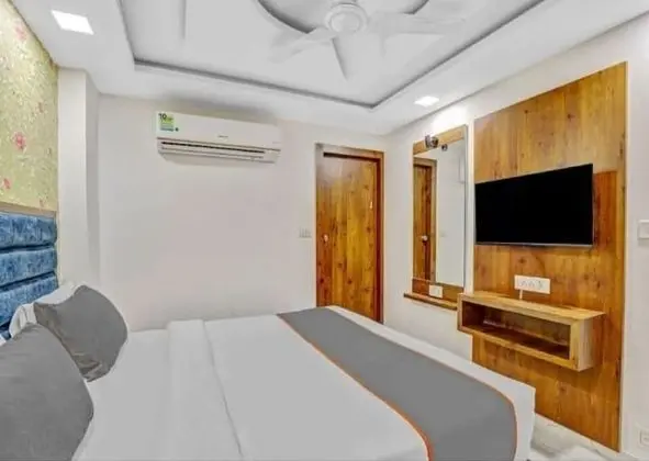 Deluxe Tek Büyük Yataklı Oda