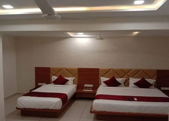Deluxe Üç Kişilik Oda