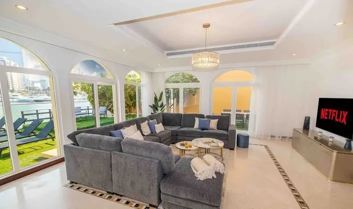 Deluxe Villa