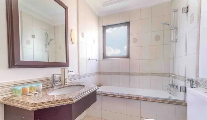 Deluxe Villa