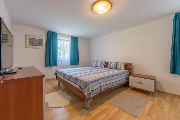 Family Villa, 6 Yatak Odası, Sauna, Havuz Manzaralı