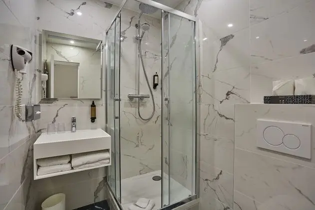 Superior Tek Büyük Yataklı Oda