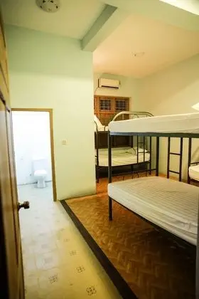 Ortak Ranzalı Oda, Karma Ranzalı Oda (1 Bed in 6-Bed Mixed Dorm)