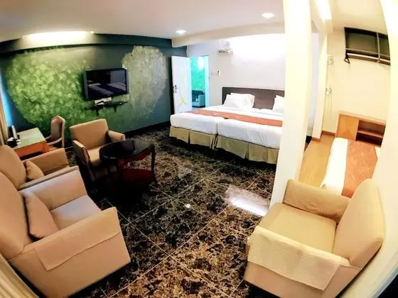Deluxe Dört Kişilik Oda