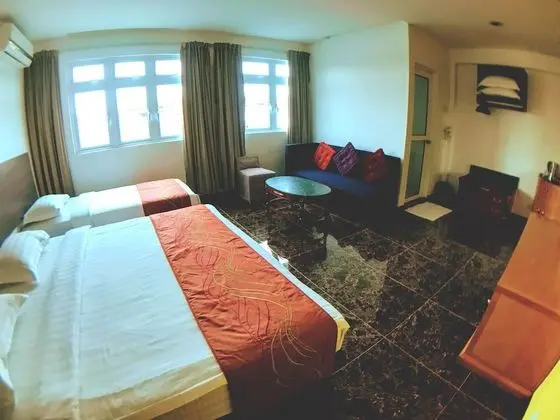 Deluxe Üç Kişilik Oda