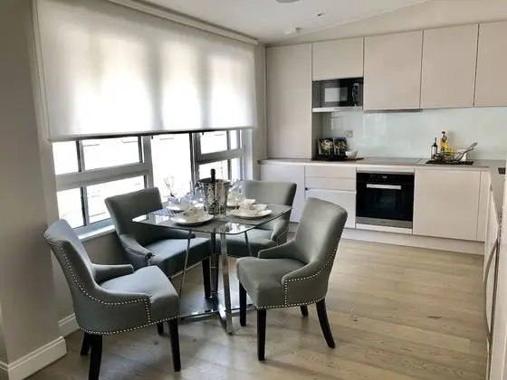 Apartment, 2 Bedrooms, City View, Top Floor