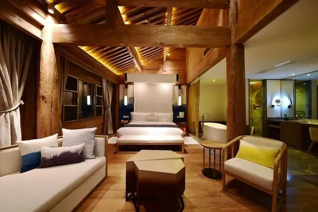 Deluxe Oda, 1 Çift Kişilik Yatak, Avlu Manzaralı