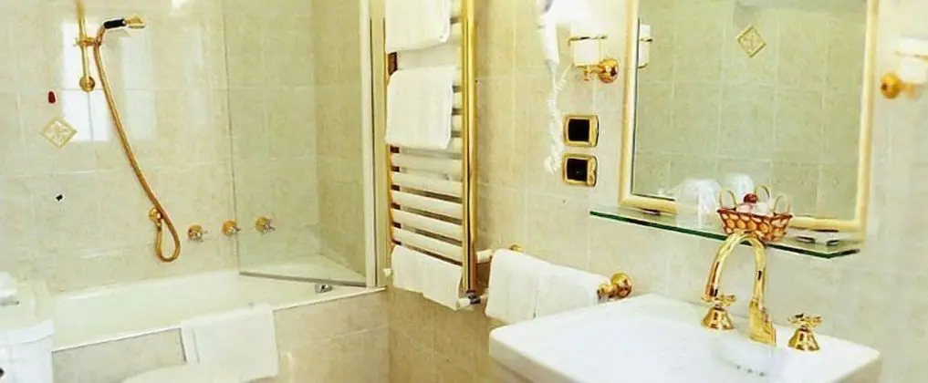 Basic Oda, 1 Tek Kişilik XL Yatak