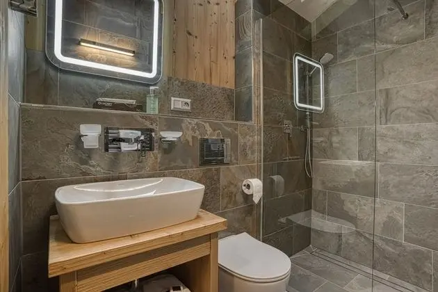 Exclusive Apart Daire, 2 Yatak Odası, Sauna, Dağ Manzaralı (7)