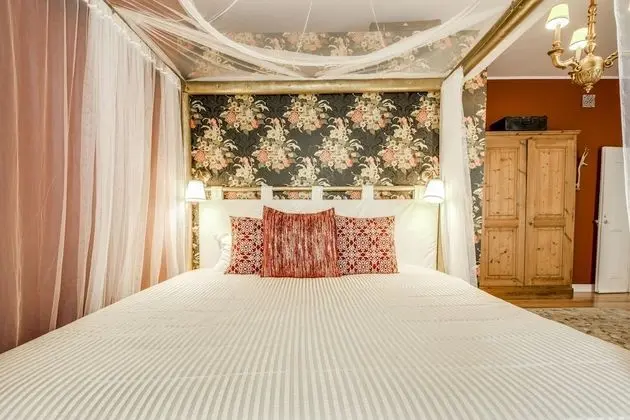 Romantic Tek Büyük Yataklı Oda, 1 En Büyük (King) Boy Yatak (Castle View 1)