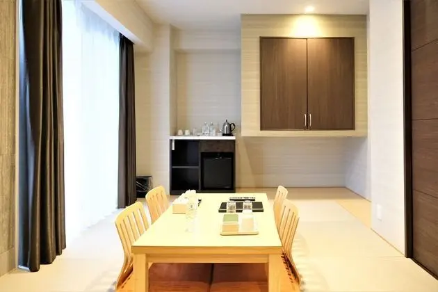 Family Oda (Japanese Western Style, 36 m²)